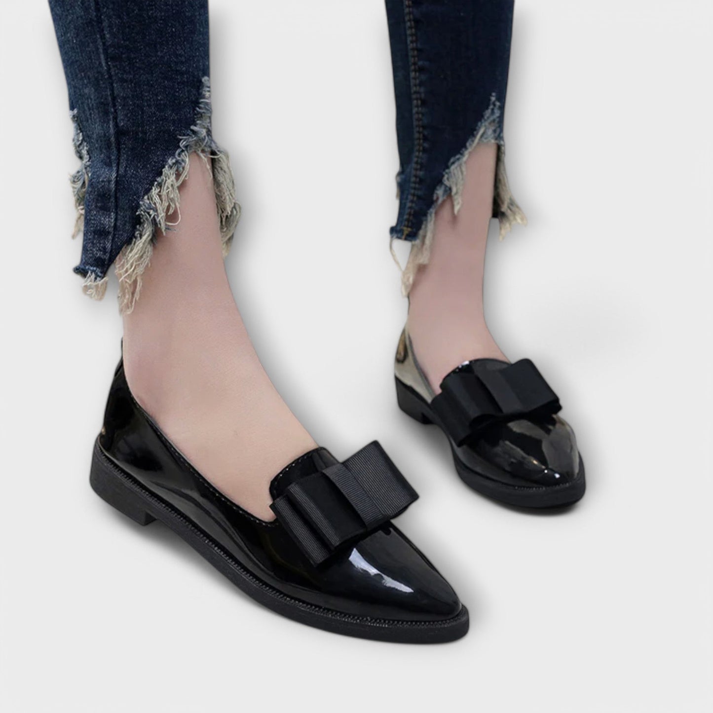 Bianca | Mocasines Elegantes Con Punta Fina Y Lazo Decorativo