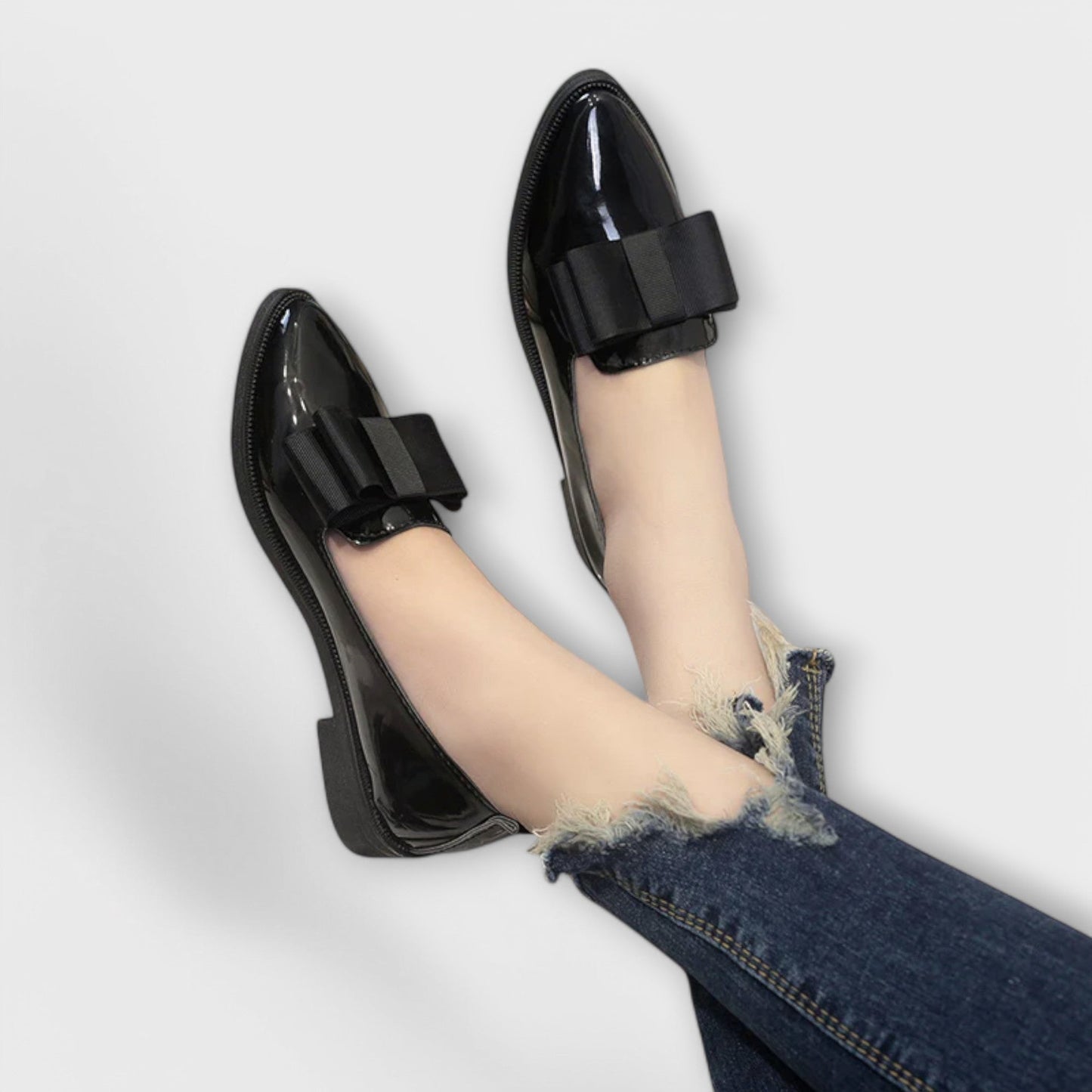 Bianca | Mocasines Elegantes Con Punta Fina Y Lazo Decorativo