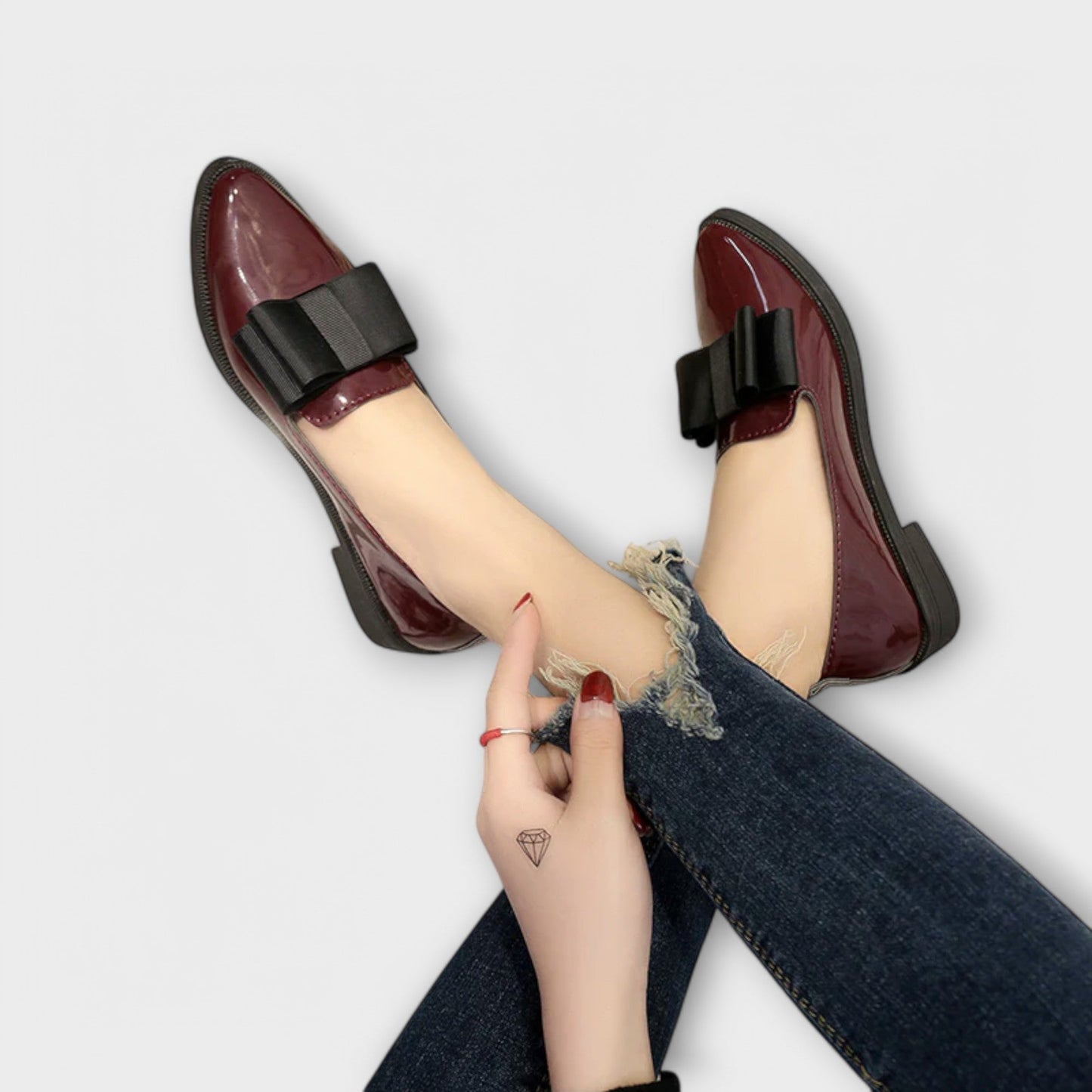 Bianca | Mocasines Elegantes Con Punta Fina Y Lazo Decorativo