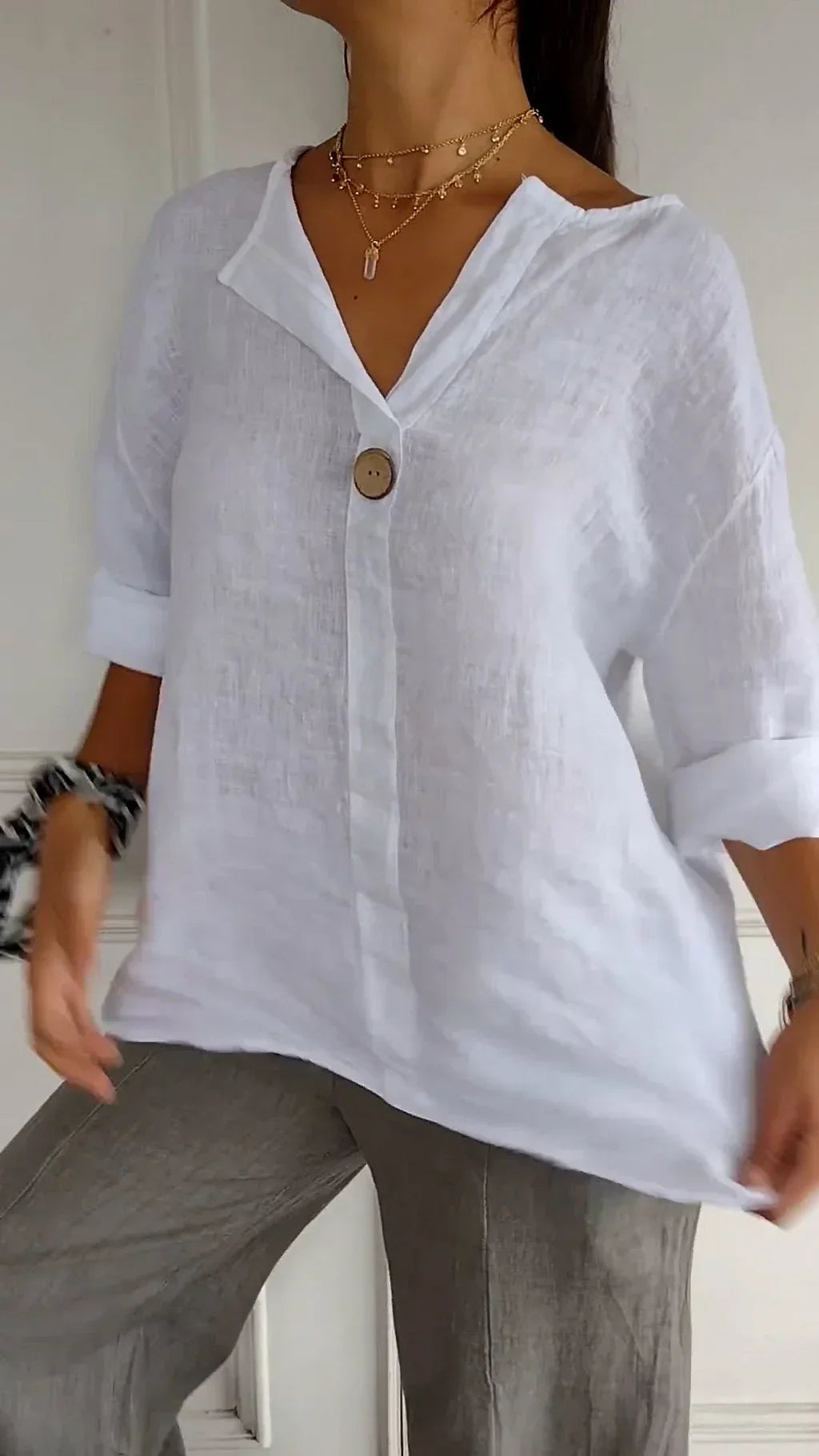 Vanessa | Camisa de algodón y lino con cuello de pico