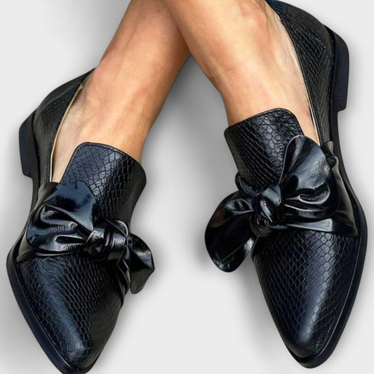 Claudia - Mocasín con detalle de lazo