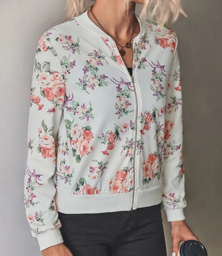 Hazel | Chaqueta bomber con un elegante estampado floral