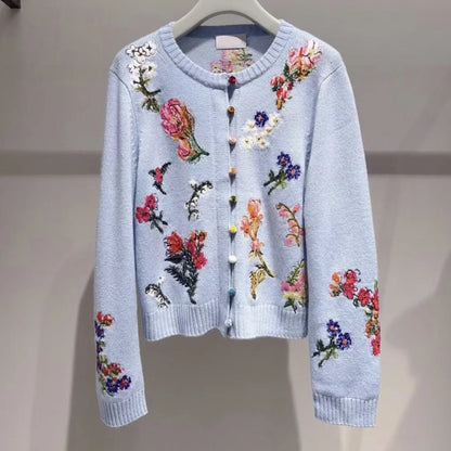 Sahara | Cárdigan Elegante con Flores Bordadas